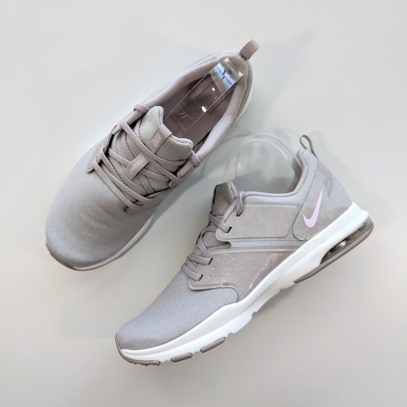 Nike Air Bella TR Moon Particle/Pink Foam-Sail Women's 10.5 - Picture 2 of 6